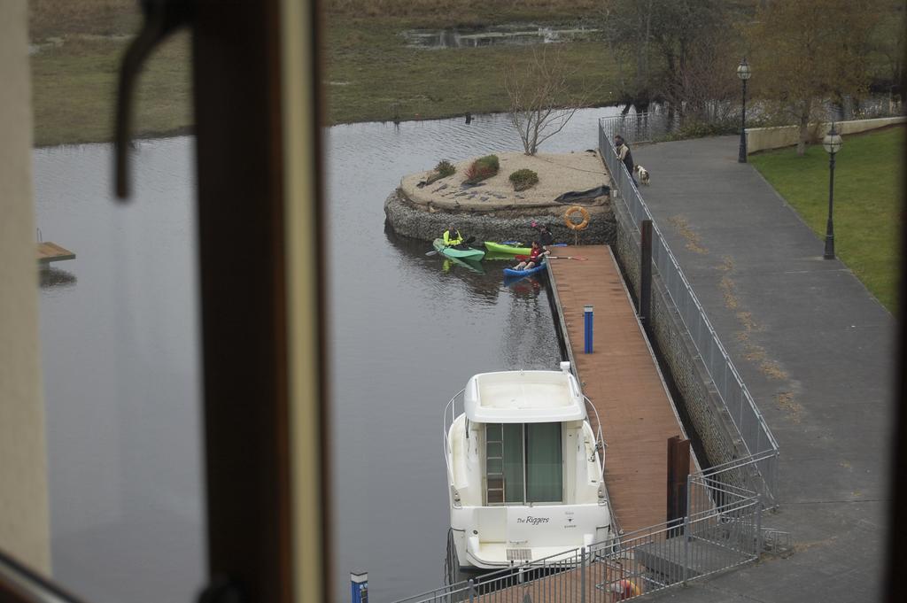 Carrick on Shannon Leitrim Marina Hotel المظهر الخارجي الصورة