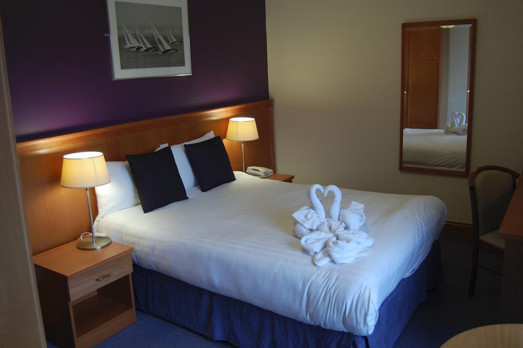 Carrick on Shannon Leitrim Marina Hotel المظهر الخارجي الصورة