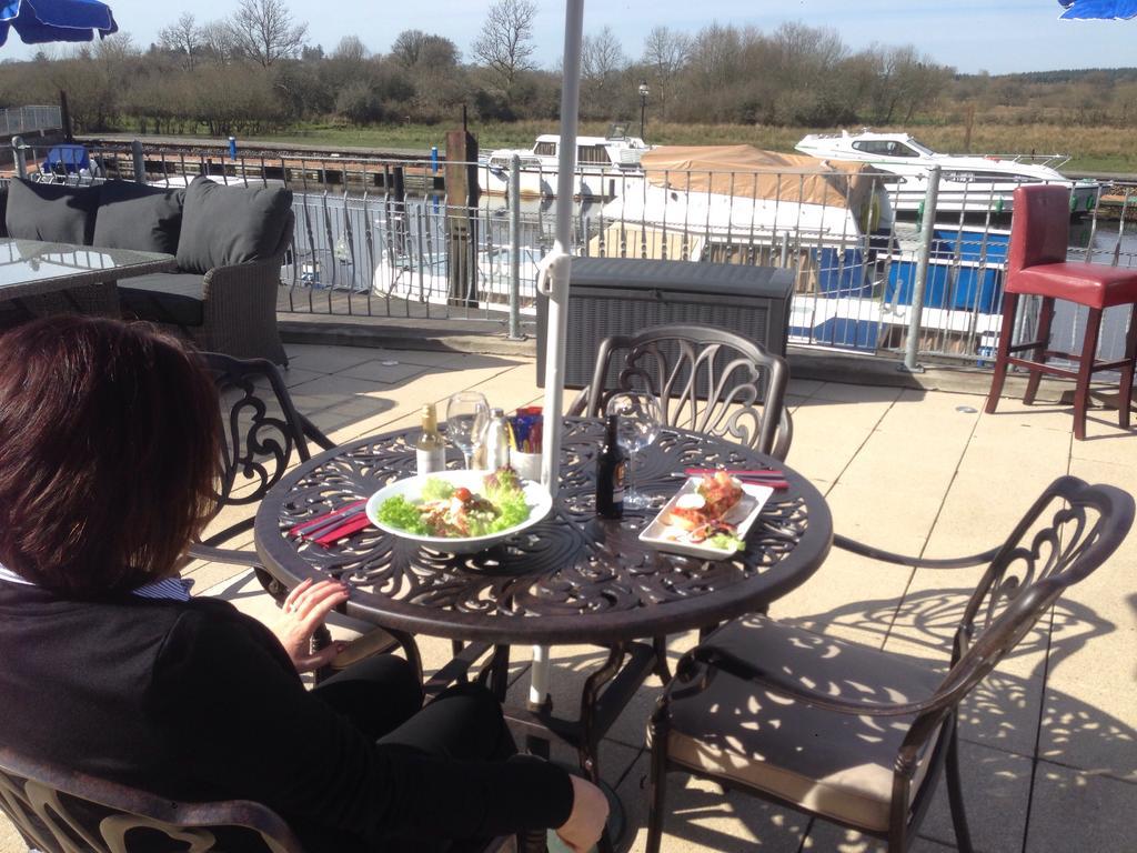 Carrick on Shannon Leitrim Marina Hotel المظهر الخارجي الصورة